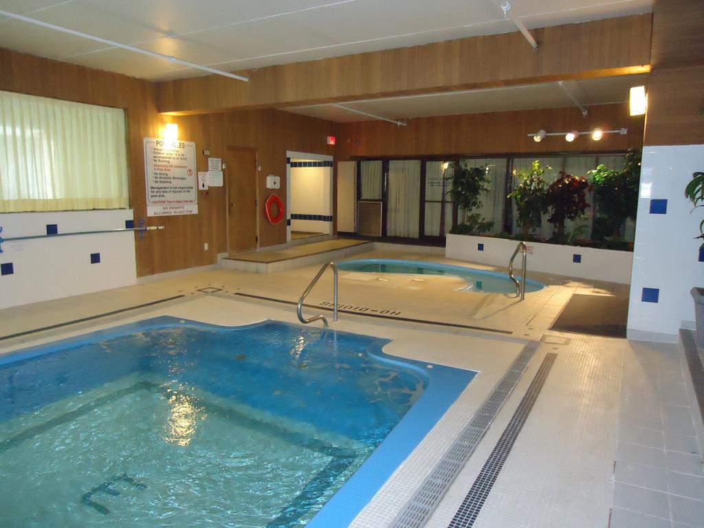 The Fredericton Inn Dış mekan fotoğraf